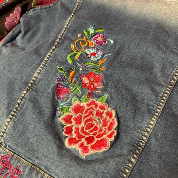 Mexican Embroidered Denim Jacket with Convertible Hood Bag – Modular & Unique - Picture 10 of 12
